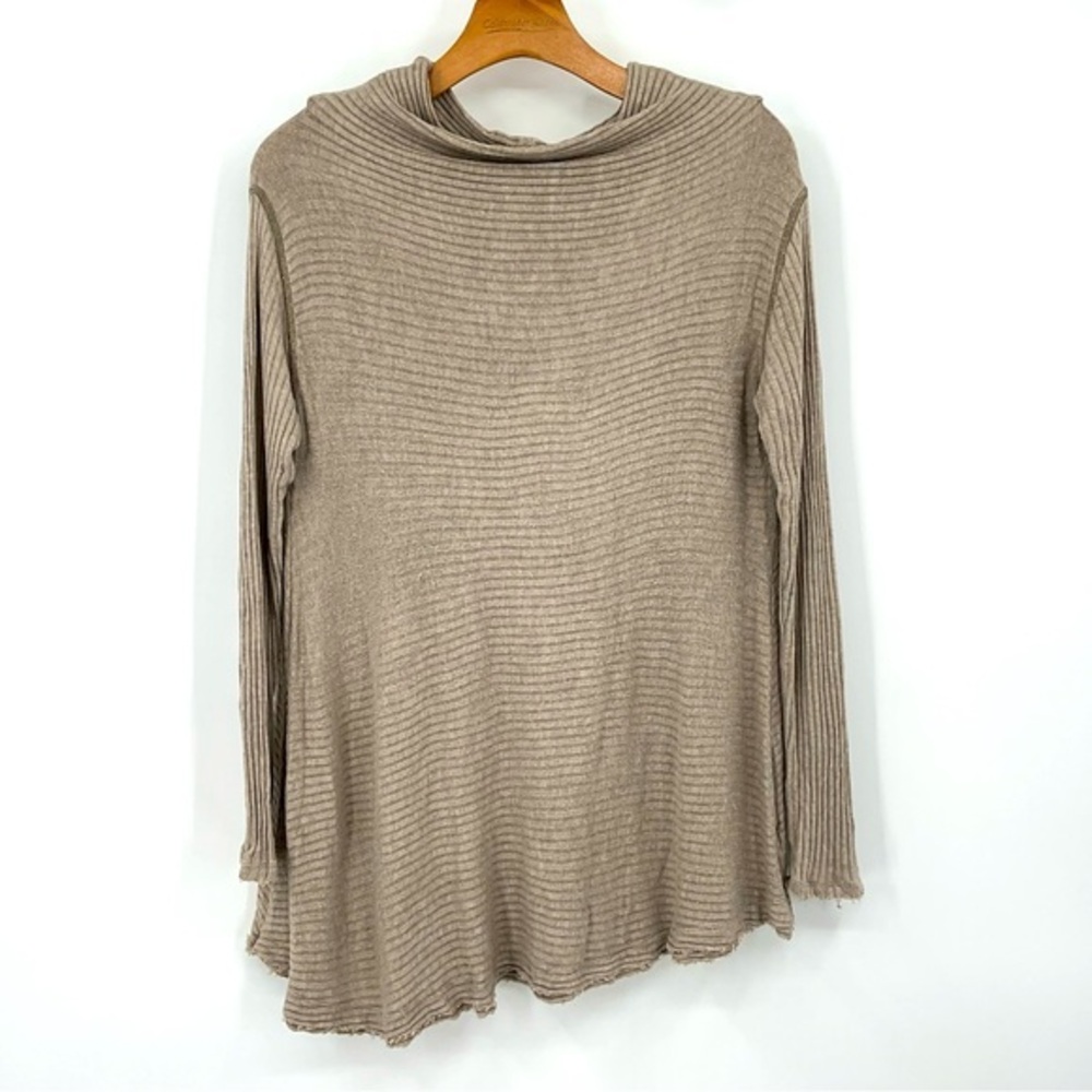 Free People Beige Open Back Sweater Size Medium‎ H16